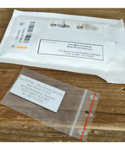 Envoi des plaquettes d'identification personnalisées