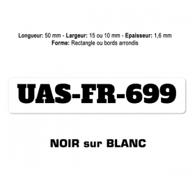 Plaquette numéro enregistrement drone noir sur blanc