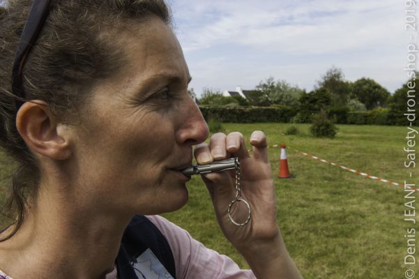 Sifflet de sécurité pour communiquer