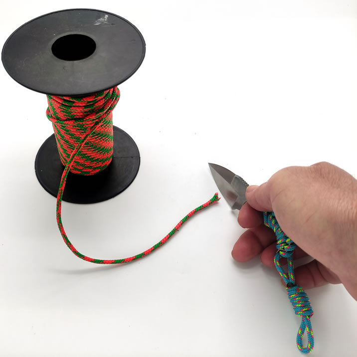 Utilisation du couteau Krill pour du matelotage