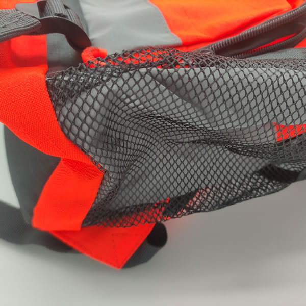 Filest de rangement latéraux